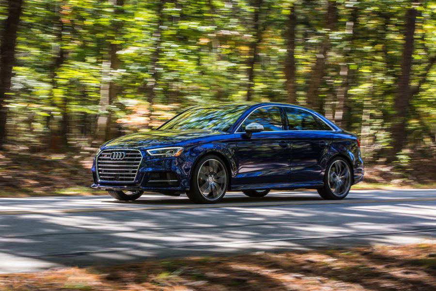  Audi S3 Sedan (8V) 2016 года  (NA) (фото 8 из 40)